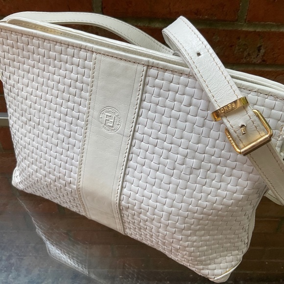 Fendi Handbags - Fendi Vintage Crossbody Purse